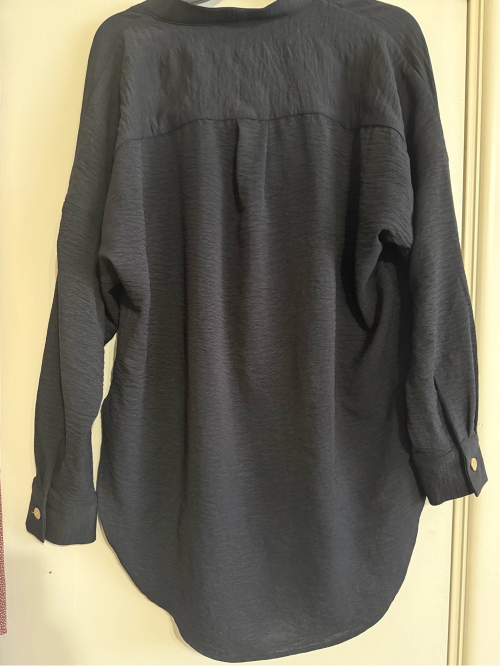 NWT HDWT Button Down - Picture 4 of 10